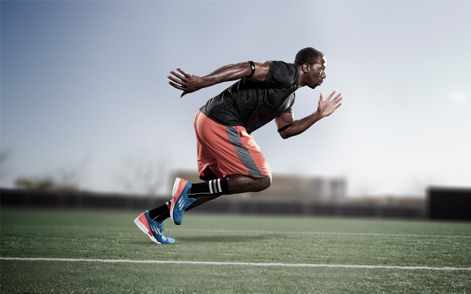 纽卡斯尔1-0击败布莱顿，伊萨克头球制胜，纽卡斯尔 球员